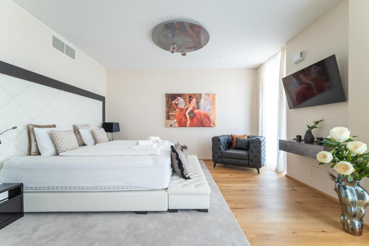 Apartament Exclusive 2Br Skyline Penthouse By Hm Wiedeń Zewnętrze zdjęcie